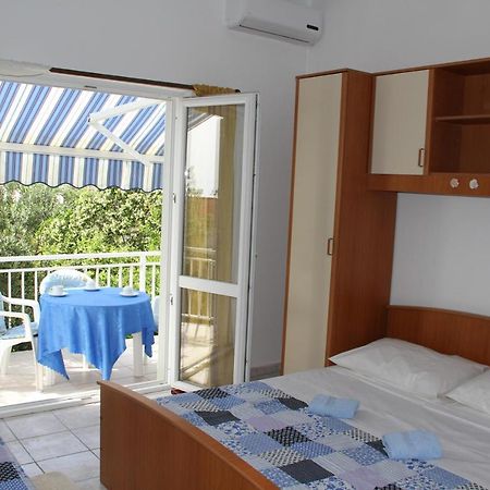 Apartmani Anitas グラダツ エクステリア 写真