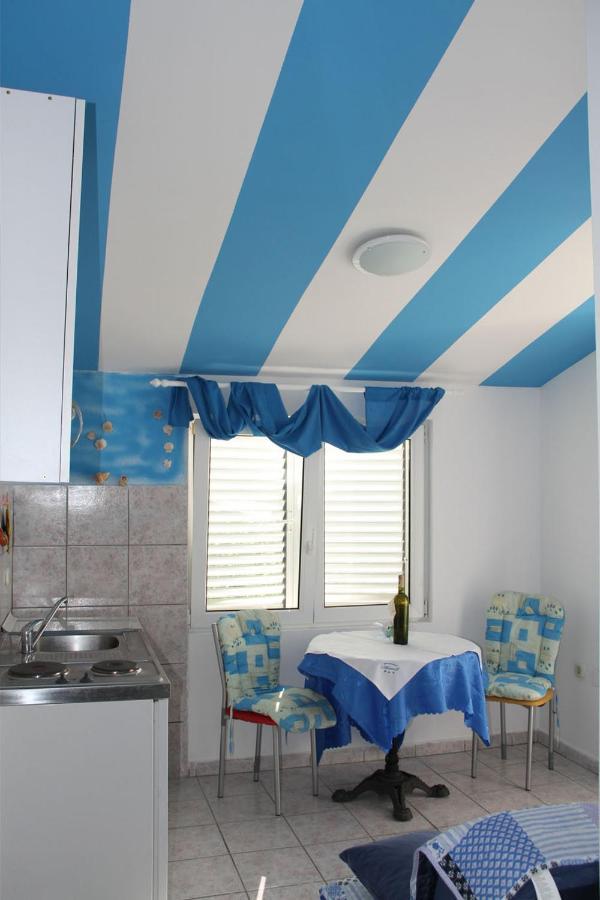 Apartmani Anitas グラダツ エクステリア 写真