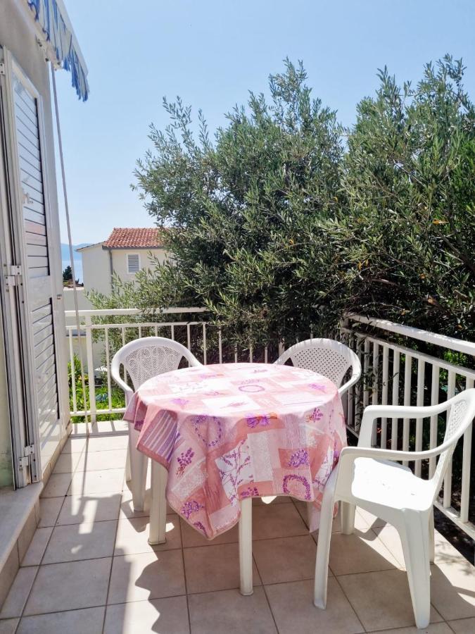 Apartmani Anitas グラダツ エクステリア 写真