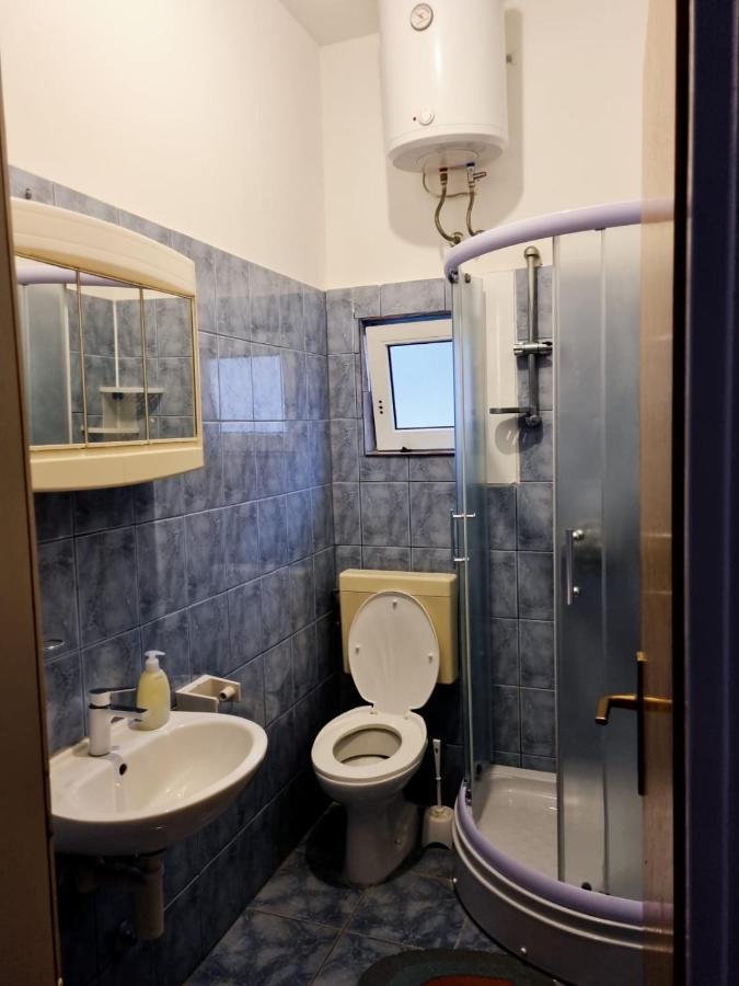 Apartmani Anitas グラダツ エクステリア 写真